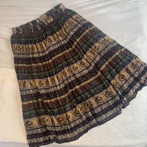 Vintage 90’s Festival Plus Size skirt in earthy tones.